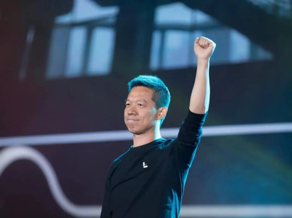蓝狮平台官方：贾跃亭谈人生最后悔的事：选择妥协辞去法拉第未来CEO