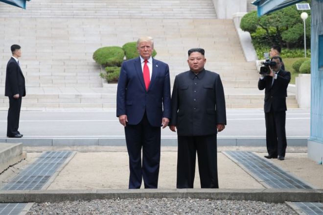 重庆时时彩：特朗普又打“金正恩牌”，军演前猛踩“刹车”：8年前那招还灵吗？